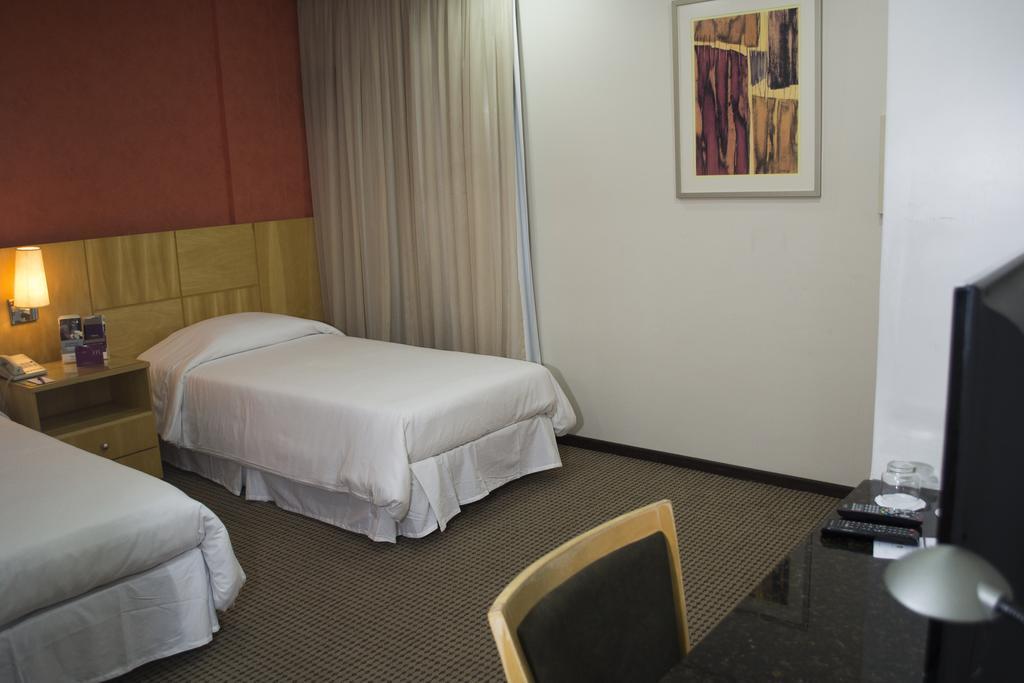 Mercure Curitiba Centro Екстериор снимка