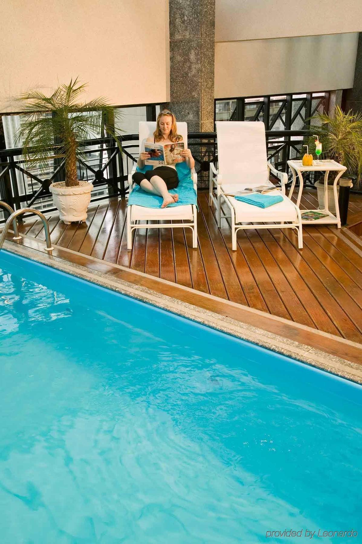 Mercure Curitiba Centro Екстериор снимка