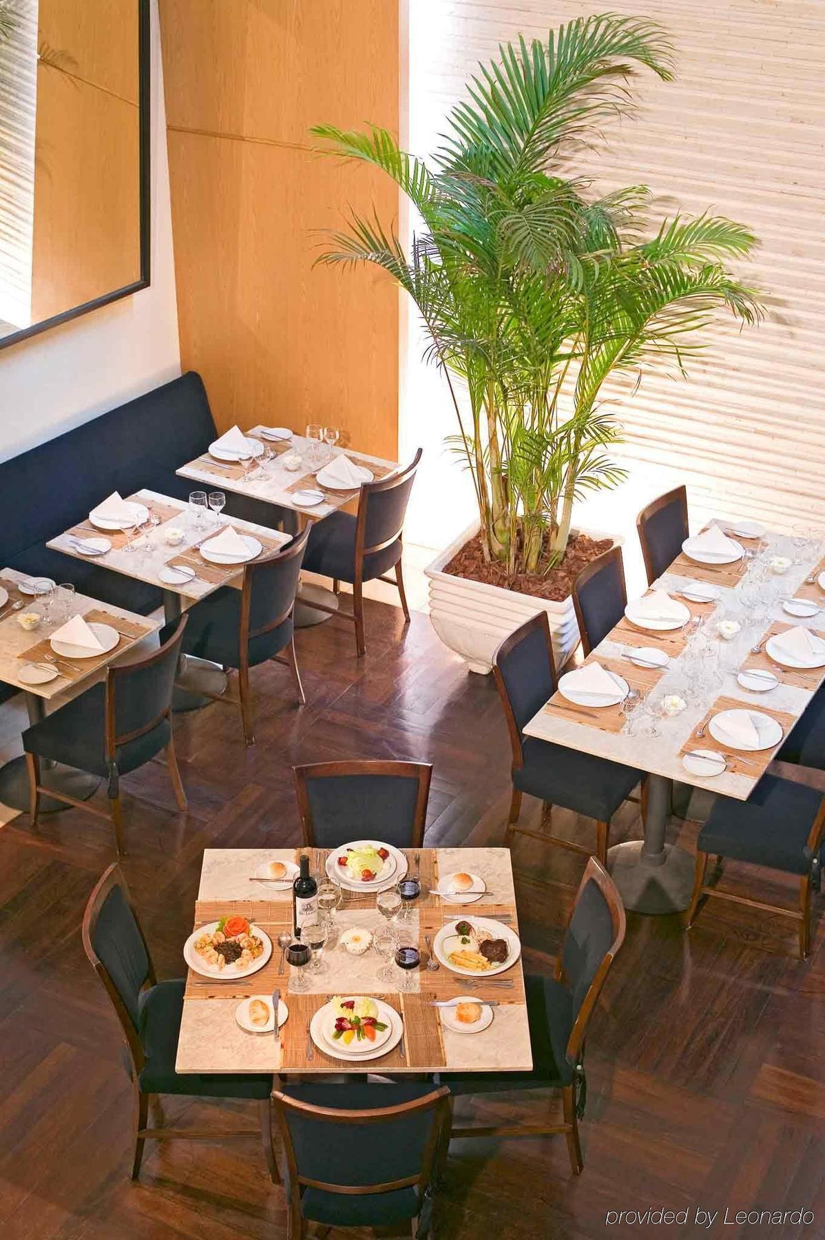 Mercure Curitiba Centro Екстериор снимка